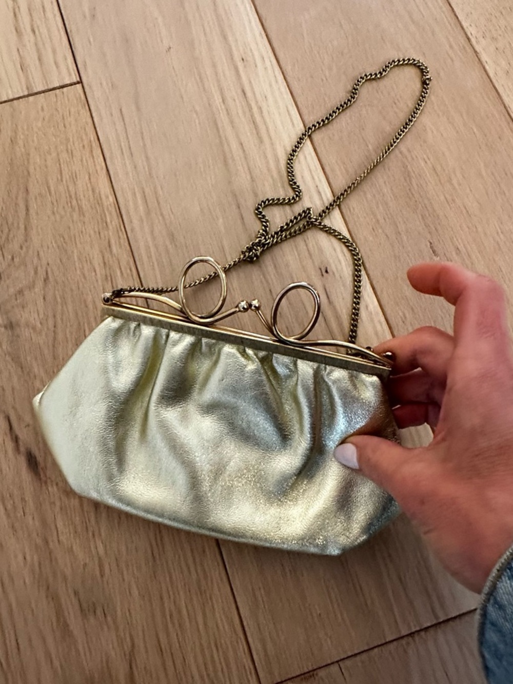Vintage mini gold leather evening purse - Picture 2 of 16